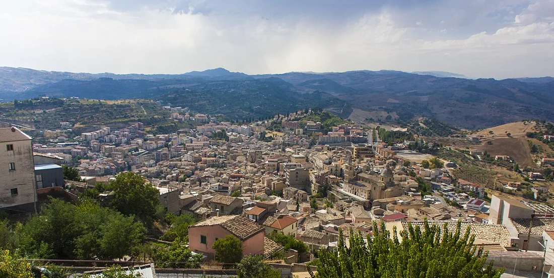 Veduta di Agira