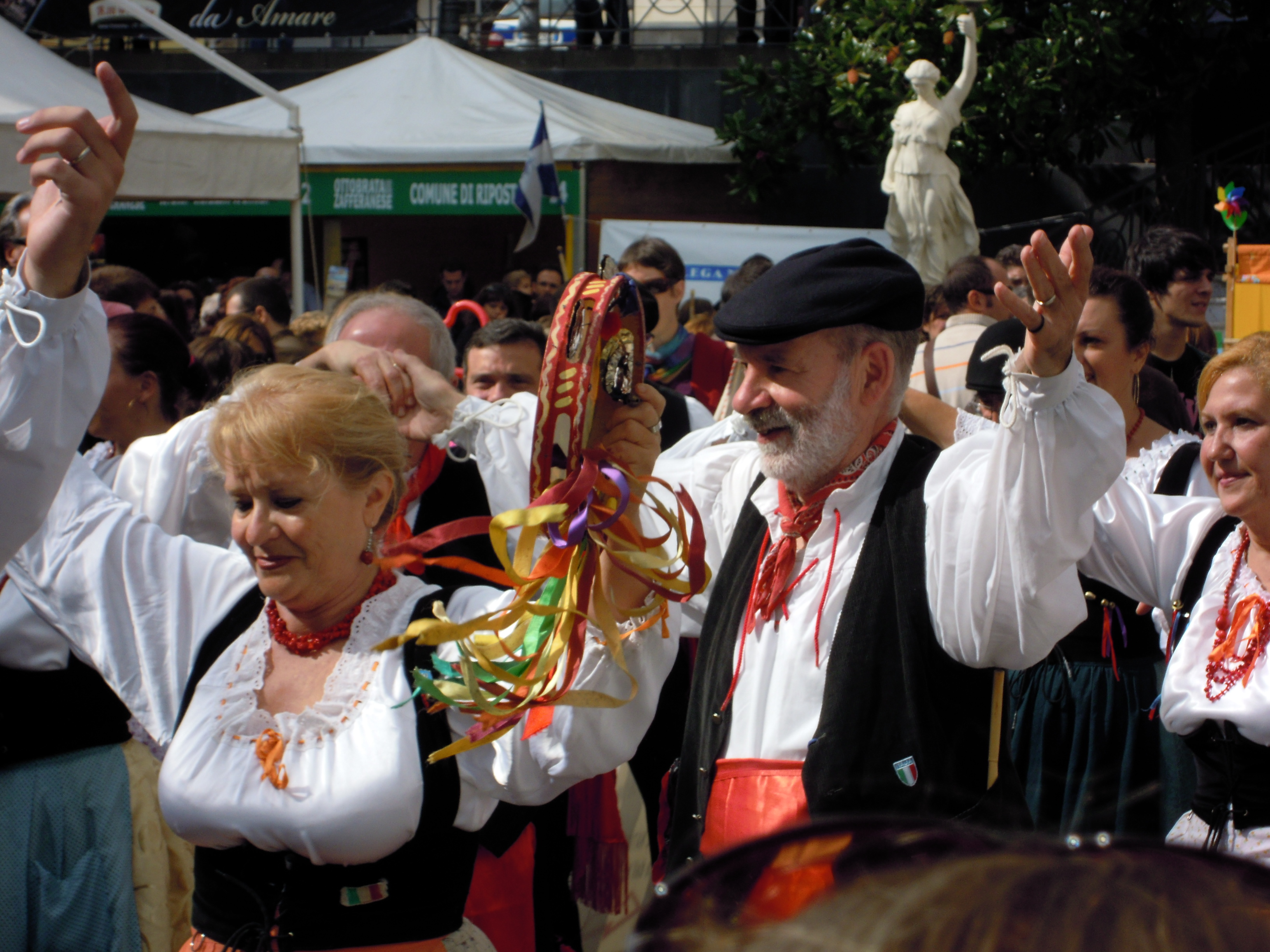 Tarantella all’Ottobrata Zafferanese · edizione 2011